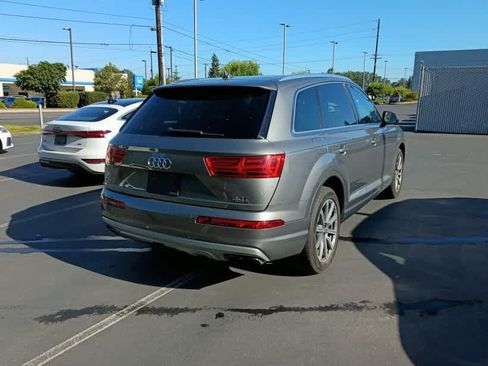 Used 2017 Audi Q7 3.0T Premium Plus AWD/4WD image 4