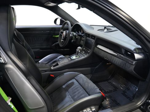Used 2019 Porsche 911 GT3 RS RWD image 35