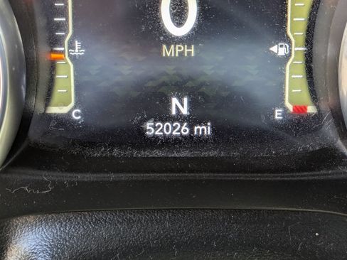 Used 2022 Jeep Gladiator Sport AWD/4WD image 19