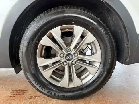 Used 2015 Hyundai Santa Fe Sport w/ Option Group 02 image 25