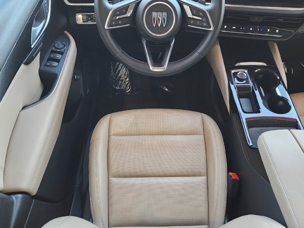 Used 2024 Buick Envision Preferred AWD/4WD image 11