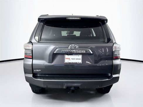 Used 2021 Toyota 4Runner SR5 AWD/4WD image 10