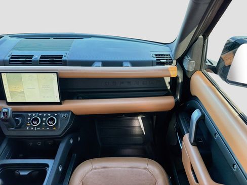 Used 2024 Land Rover Defender 110 Carpathian Edition AWD/4WD image 18
