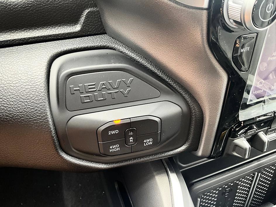 New 2027 RAM 3500 Big Horn AWD/4WD image 22