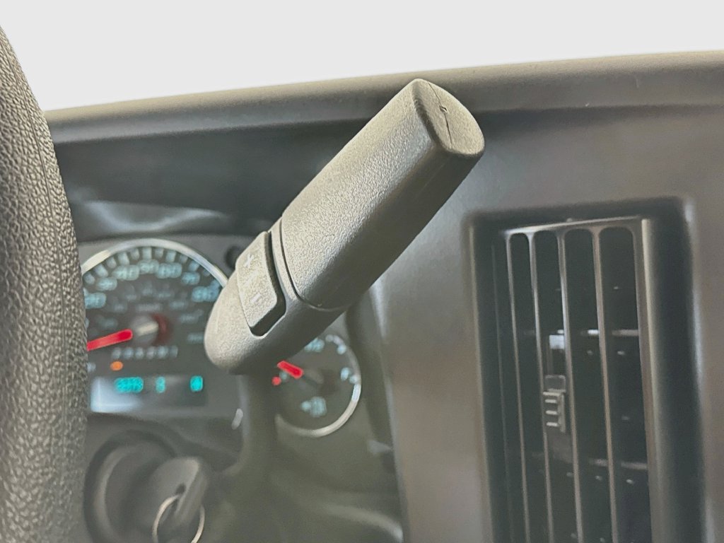Used 2025 Chevrolet Express 3500 LT w/ LT Preferred Equipment Group RWD image 16