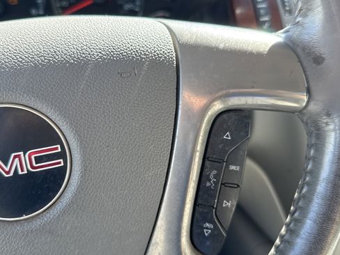 Used 2010 GMC Sierra 1500 SLT w/ Suspension Package, Off-Road image 18