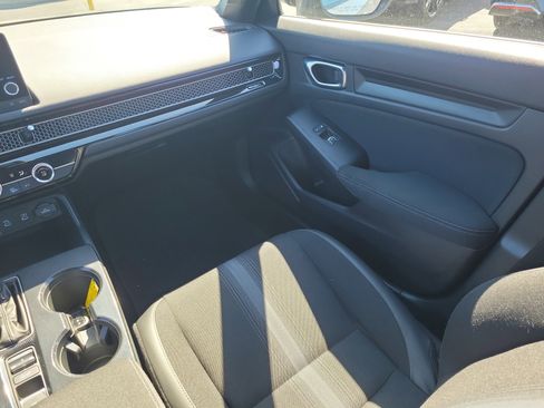 Used 2025 Honda Civic Sport image 17