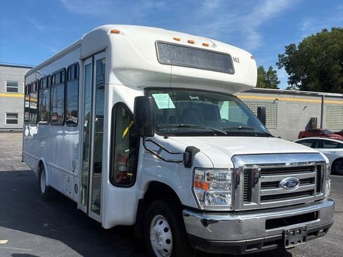 Used 2017 Ford E-450 and Econoline 450 Super Duty w/ Shuttle Bus Prep Package RWD image 2