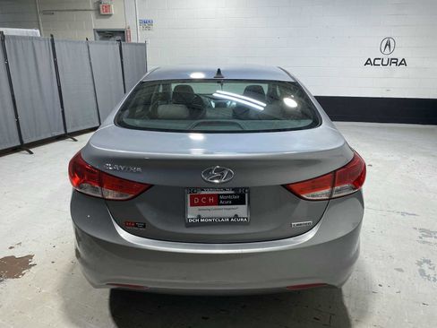 Used 2012 Hyundai Elantra Limited w/ Technology Pkg 5 FWD image 5