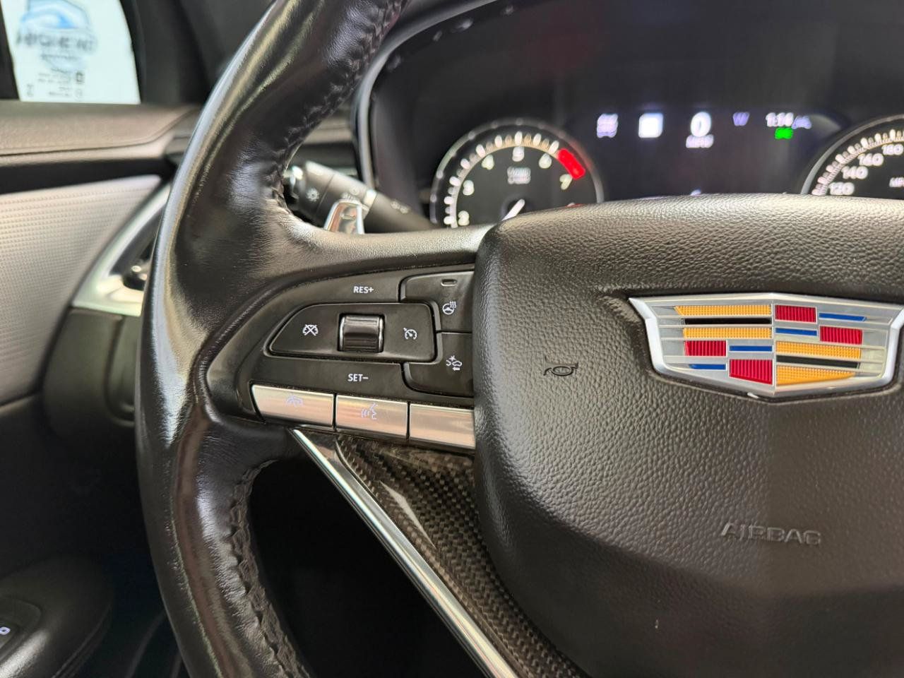 Used 2024 Cadillac XT6 Sport w/ Technology Package AWD/4WD image 34
