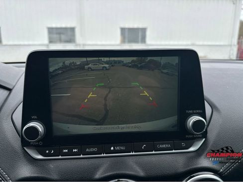 Used 2022 Nissan Sentra SV image 24