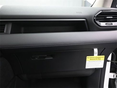 New 2025 Honda Pilot Touring image 25