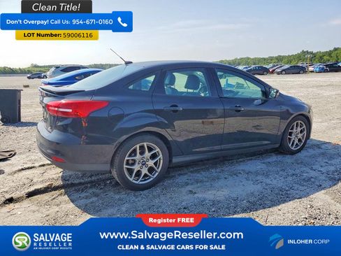 Used 2015 Ford Focus SE w/ Equipment Group 201A FWD image 4