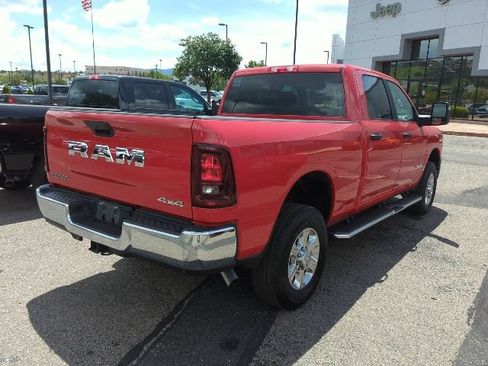 Certified 2026 RAM 2500 Big Horn AWD/4WD image 3