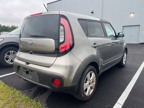 Used 2019 Kia Soul w/ Option Group 020 FWD image 5