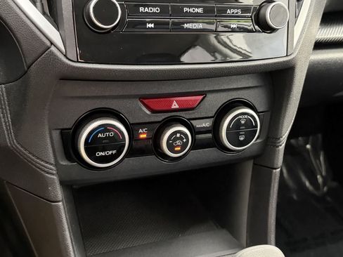 Used 2021 Subaru Crosstrek 2.0i AWD/4WD image 21