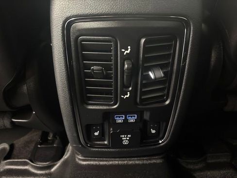 Used 2017 Jeep Grand Cherokee Limited 75th Anniversary AWD/4WD image 22
