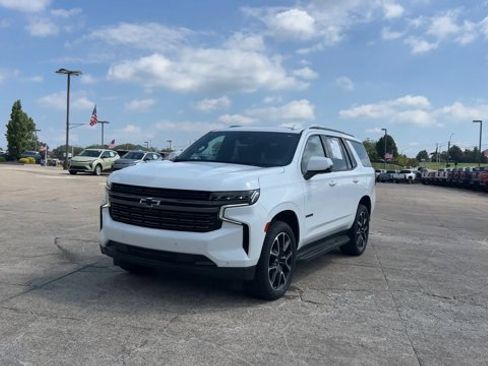 Used 2021 Chevrolet Tahoe RST w/ Luxury Package AWD/4WD image 4