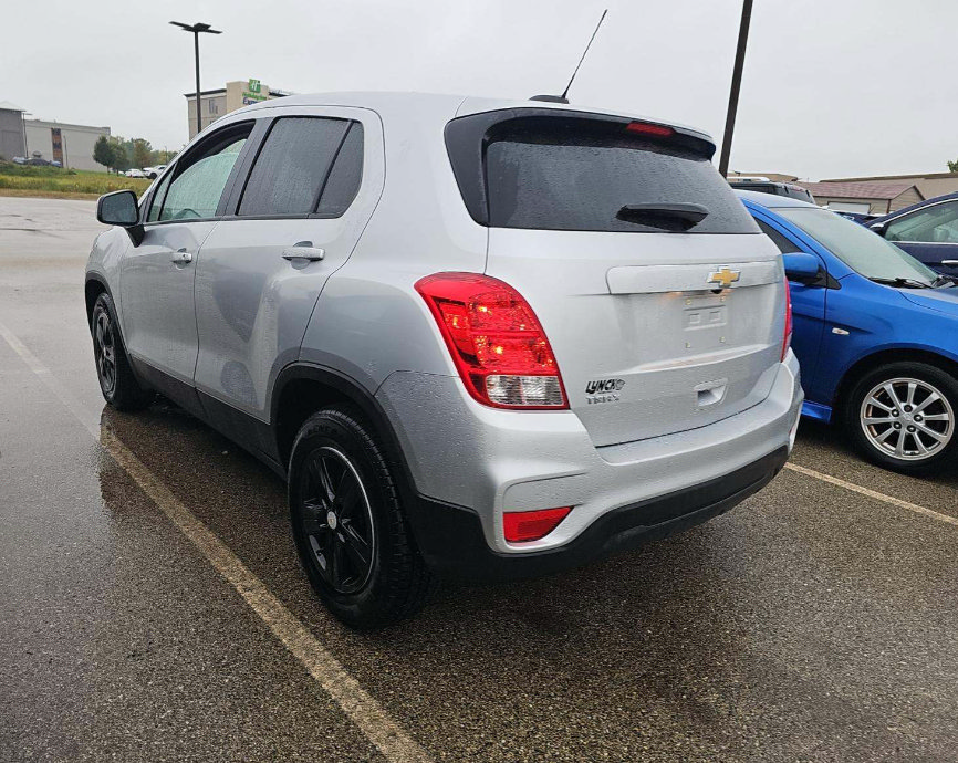Used 2020 Chevrolet Trax LS w/ Tint and Cruise Package FWD image 16