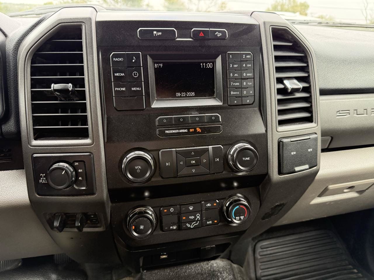 Used 2019 Ford F250 XL w/ Power Equipment Group AWD/4WD image 28