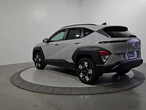 Certified 2025 Hyundai Kona SEL AWD/4WD image 3