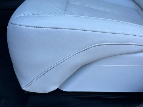 Certified 2025 Cadillac Lyriq Luxury image 12