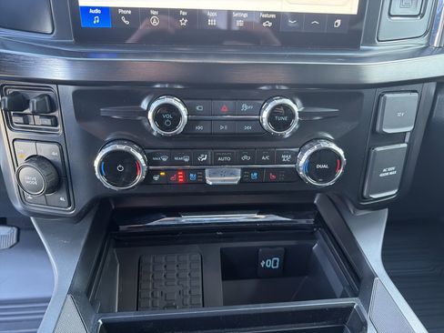 Used 2026 Ford F350 Lariat w/ Black Appearance Package image 51