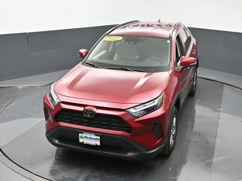 Used 2022 Toyota RAV4 XLE w/ XLE Grade Weather Package AWD/4WD image 23