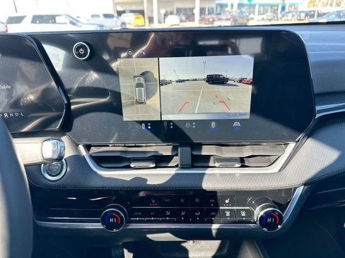 New 2025 Chevrolet Equinox LT w/ Convenience Package II image 15