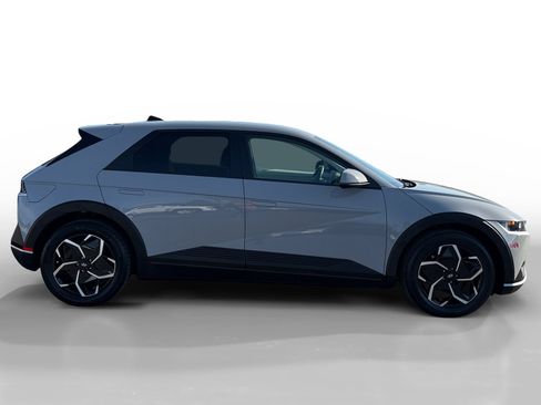 Certified 2024 Hyundai Ioniq 5 SEL image 6