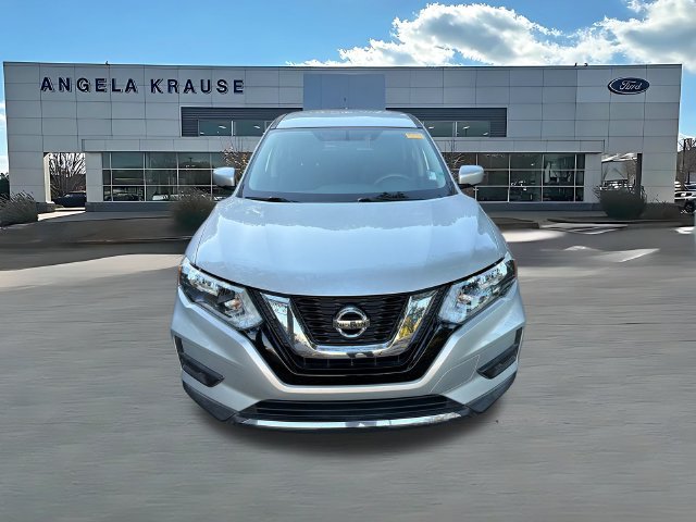 Used 2017 Nissan Rogue S FWD image 2