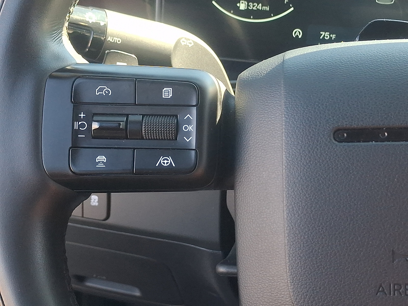 Used 2024 Hyundai Santa Fe Calligraphy AWD/4WD image 17
