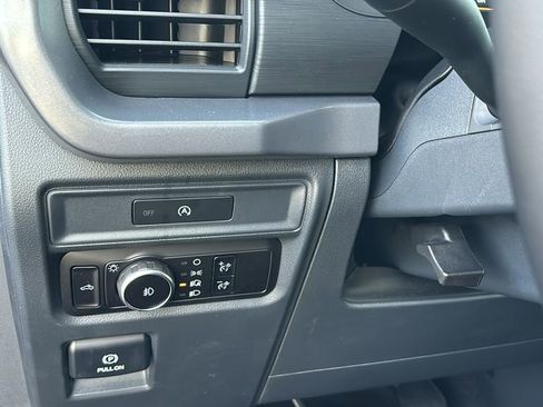 Used 2025 Ford F150 XLT w/ Equipment Group 301A Standard image 15