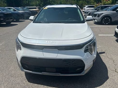 Used 2023 Kia Niro Wave FWD image 7