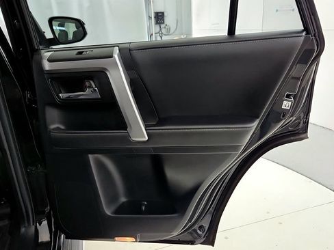 Certified 2023 Toyota 4Runner SR5 Premium w/ Moonroof Package AWD/4WD image 18