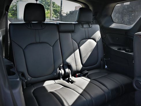 Used 2025 Honda Pilot TrailSport image 20