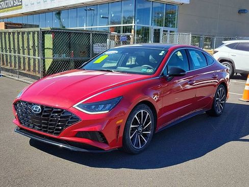 Used 2020 Hyundai Sonata SEL Plus w/ Tech Package image 3