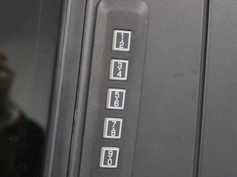 Used 2023 Ford Maverick Lariat w/ Lariat Luxury Package FWD image 16