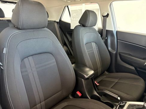 Used 2024 Hyundai Venue SEL FWD image 38