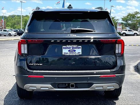 New 2026 Ford Explorer Active w/ Active Comfort Package RWD image 4