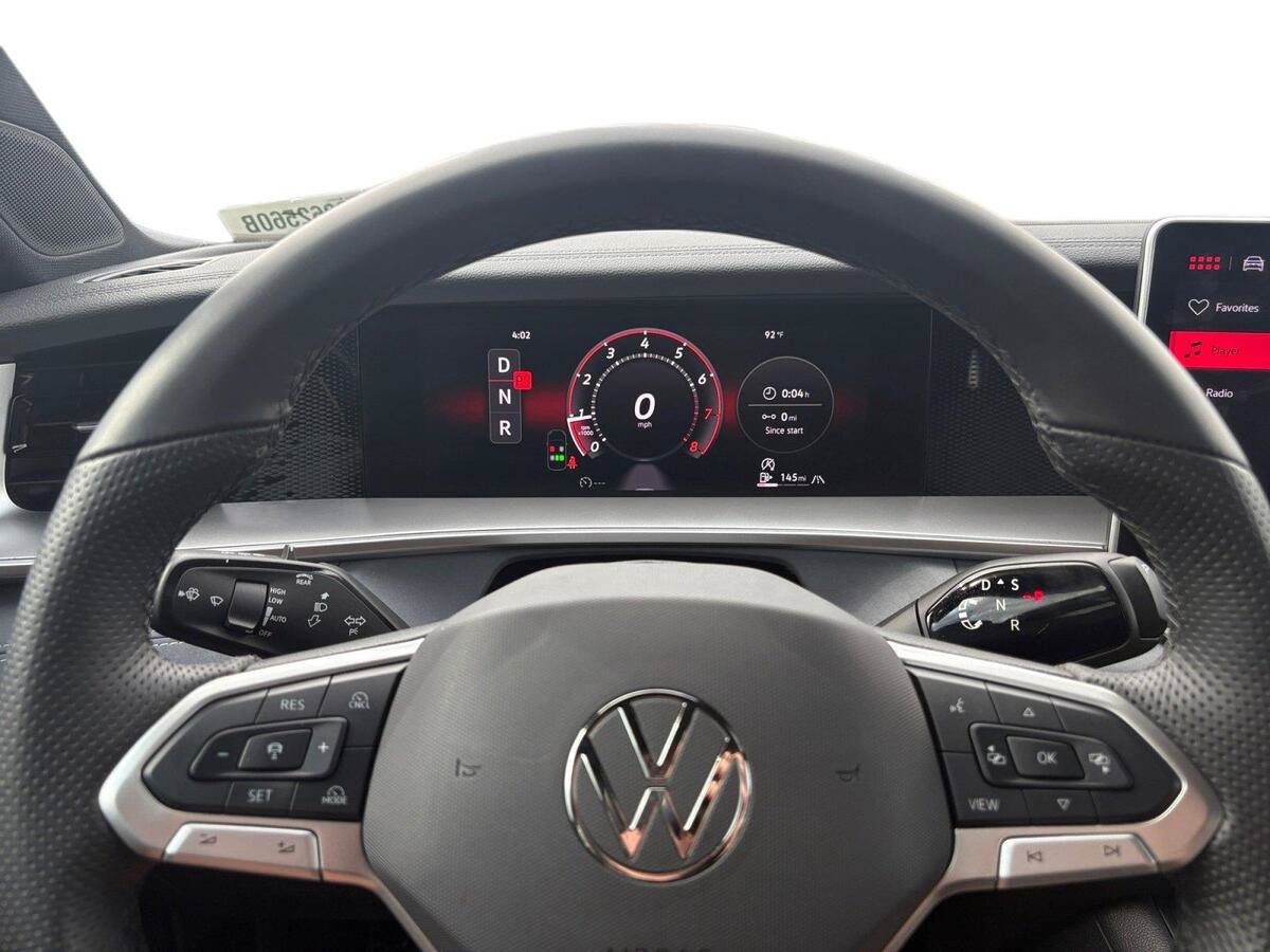 Used 2026 Volkswagen Tiguan SE R-Line AWD/4WD image 16