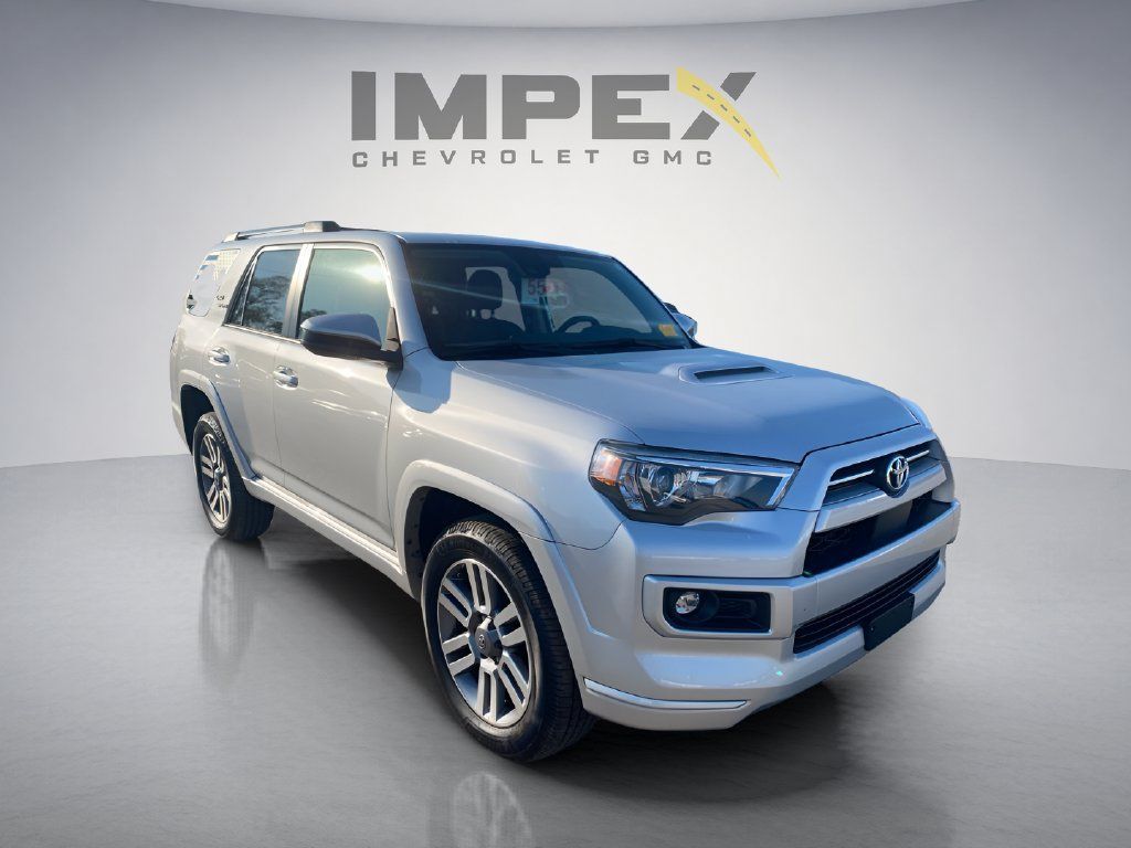 Used 2024 Toyota 4Runner TRD Sport AWD/4WD image 7
