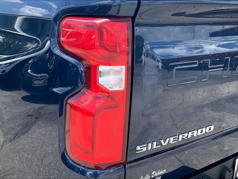 Used 2021 Chevrolet Silverado 1500 LTZ AWD/4WD image 26
