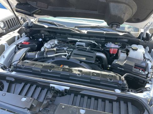 Used 2025 GMC Sierra 2500 AT4 AWD/4WD image 41