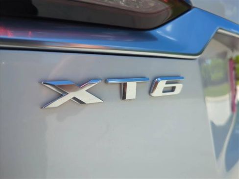 Used 2024 Cadillac XT6 Premium Luxury FWD image 30