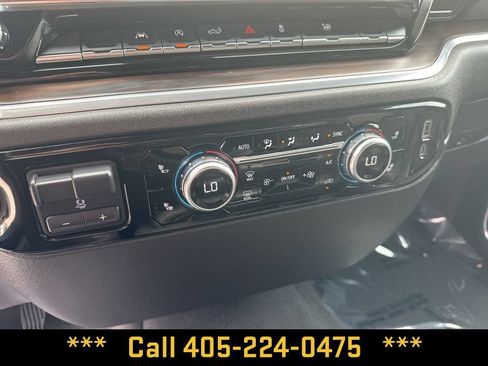 Used 2025 GMC Sierra 1500 SLT AWD/4WD image 22