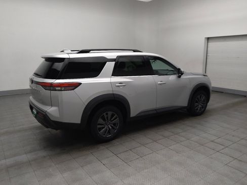 Used 2023 Nissan Pathfinder SV image 10