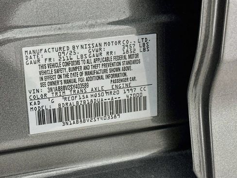 Used 2025 Nissan Sentra S FWD image 32