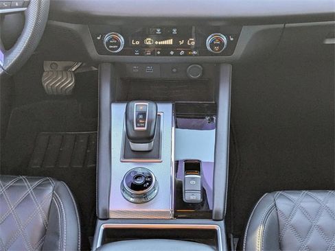 Used 2022 Mitsubishi Outlander SEL image 18