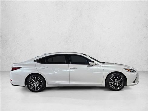 Used 2024 Lexus ES 350 w/ Premium Package image 4